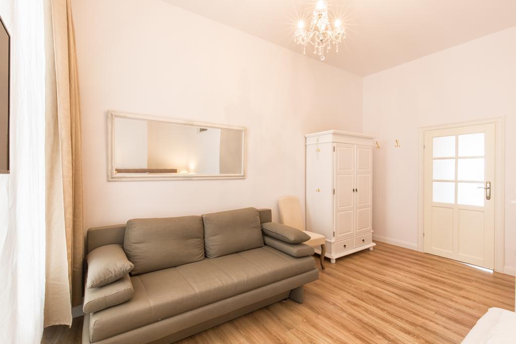 Fritz By Rockchair Apartments L Superhost Status L 3 Bedrooms Boxspringbeds 2 Bathrooms 2 Kitchen - Cozy Family & Business Flair Welcomes You! Berlin Eksteriør bilde