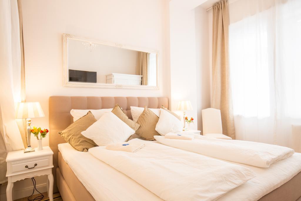Fritz By Rockchair Apartments L Superhost Status L 3 Bedrooms Boxspringbeds 2 Bathrooms 2 Kitchen - Cozy Family & Business Flair Welcomes You! Berlin Eksteriør bilde