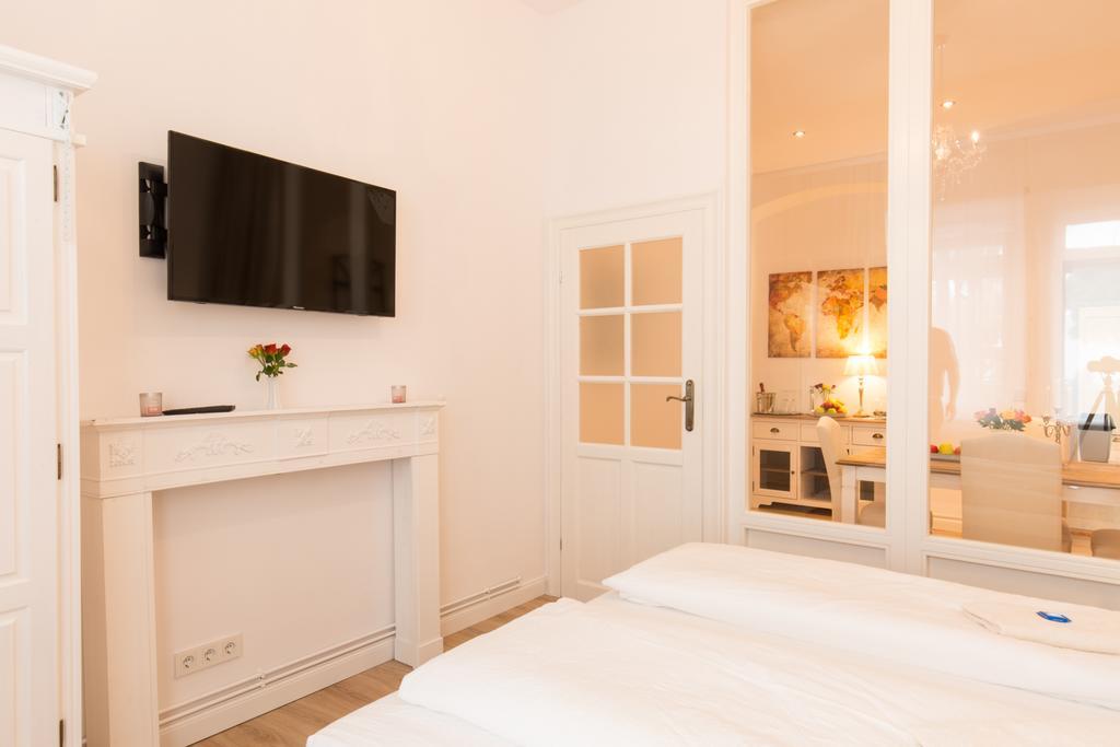 Fritz By Rockchair Apartments L Superhost Status L 3 Bedrooms Boxspringbeds 2 Bathrooms 2 Kitchen - Cozy Family & Business Flair Welcomes You! Berlin Eksteriør bilde